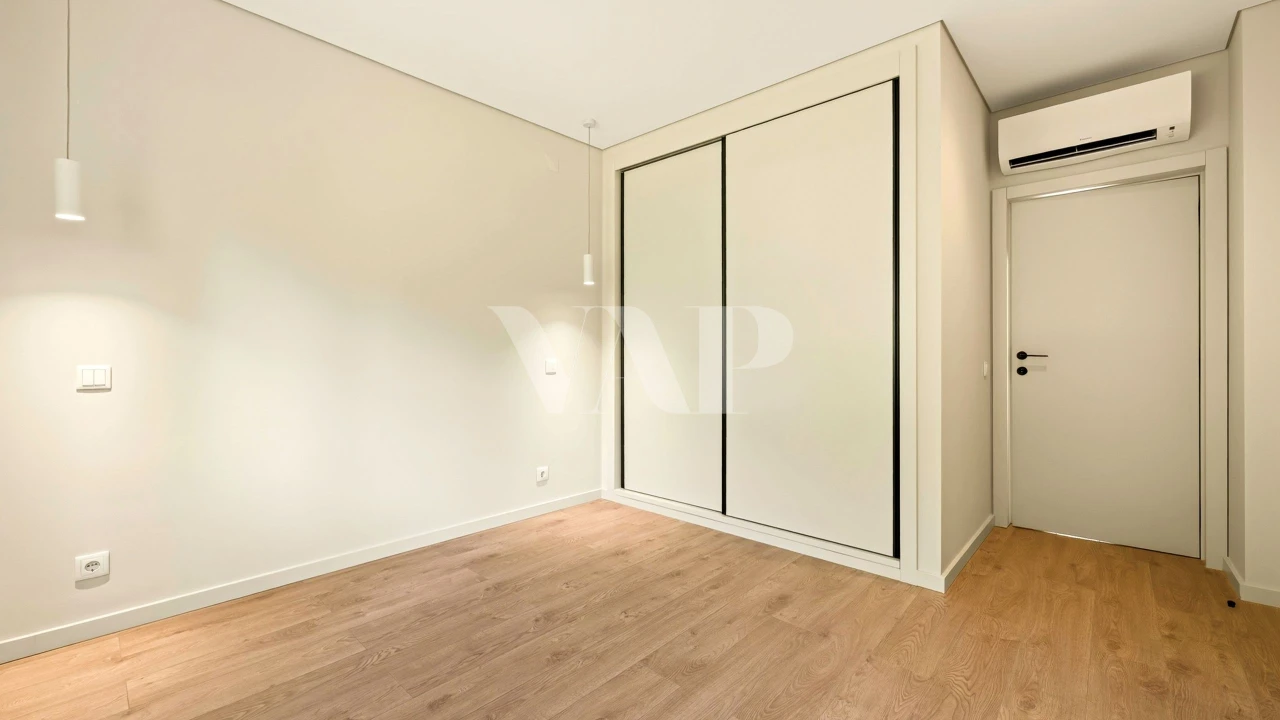 Apartamento T3 para Venda em Quarteira Foto 18