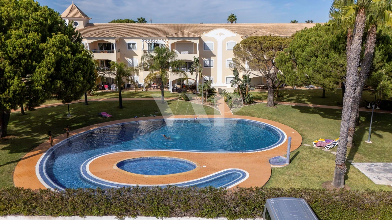 Apartamento T3 para Venda em Quarteira Foto 1