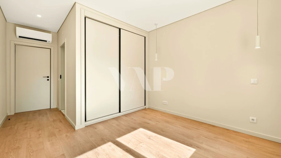 Apartamento T3 para Venda em Quarteira Foto 12