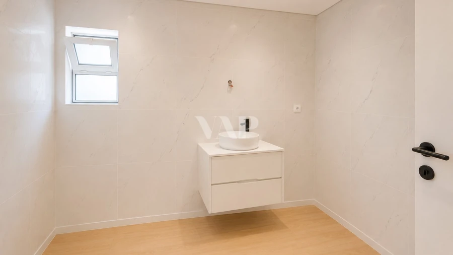 Apartamento T3 para Venda em Quarteira Foto 18