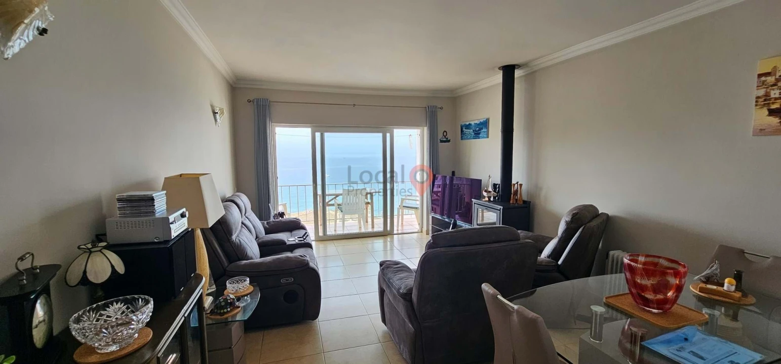 Apartamento T2 para Venda em Budens Foto 3