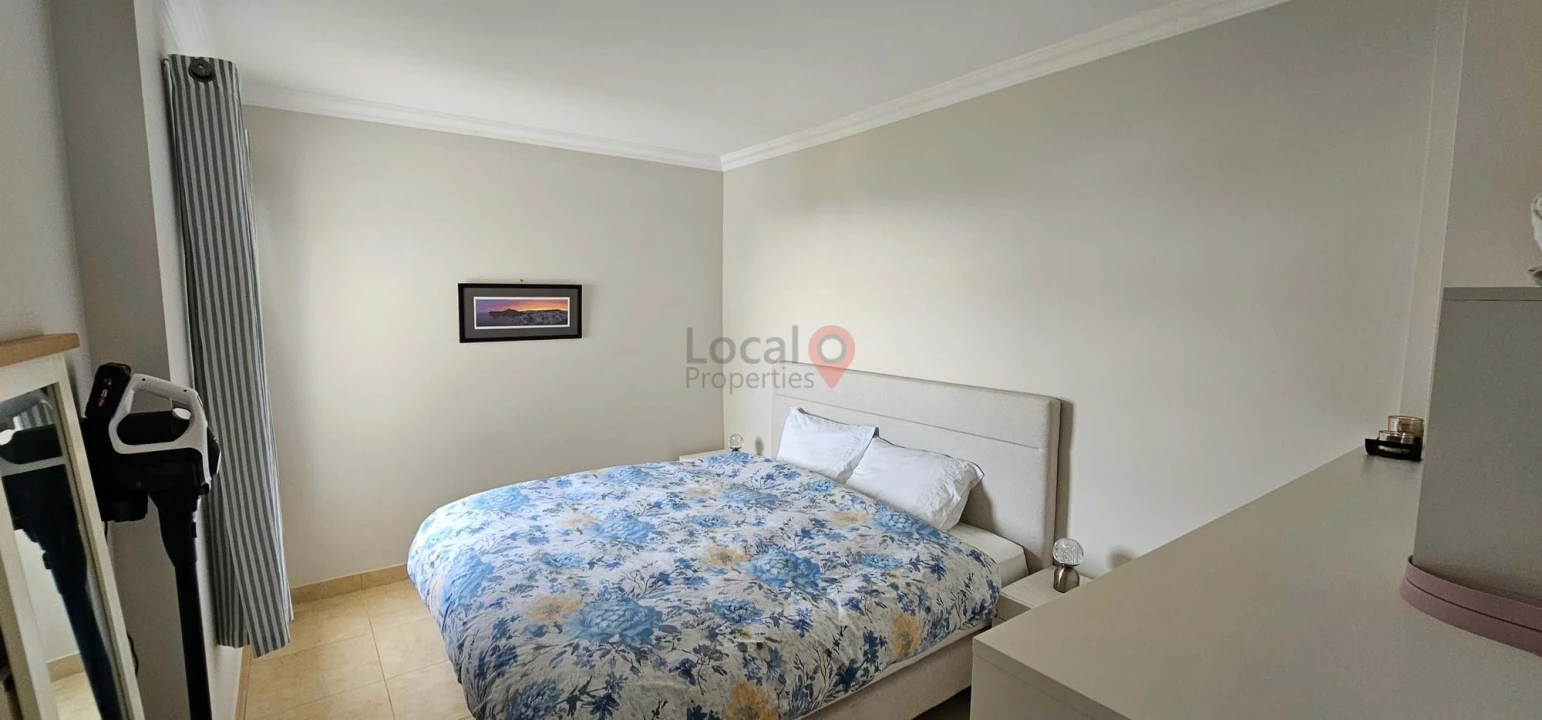 Apartamento T2 para Venda em Budens Foto 9