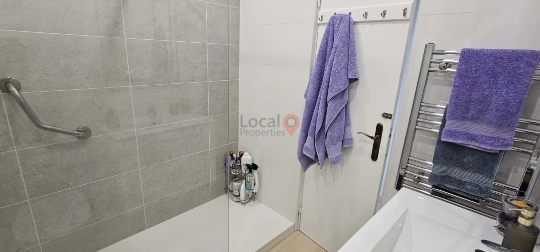 Apartamento T2 para Venda em Budens Foto 12
