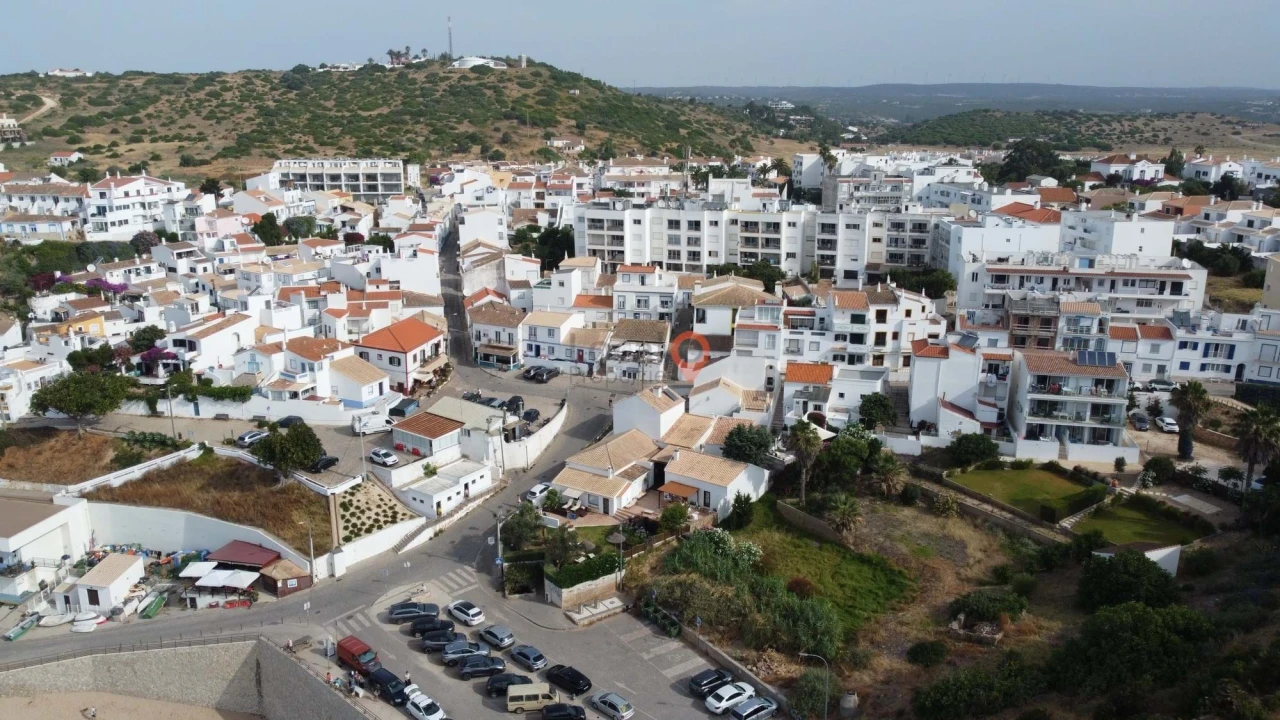 Apartamento T2 para Venda em Budens Foto 15
