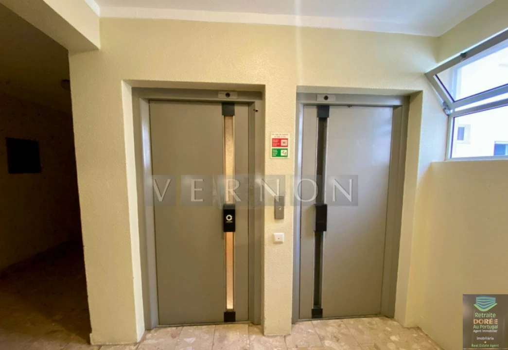 Apartamento T2 para Venda em Portimão Foto 21