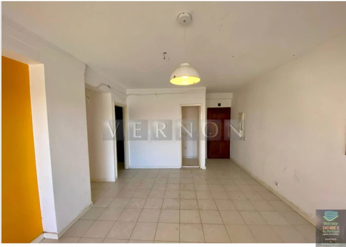 Apartamento T2 para Venda em Portimão Foto 5