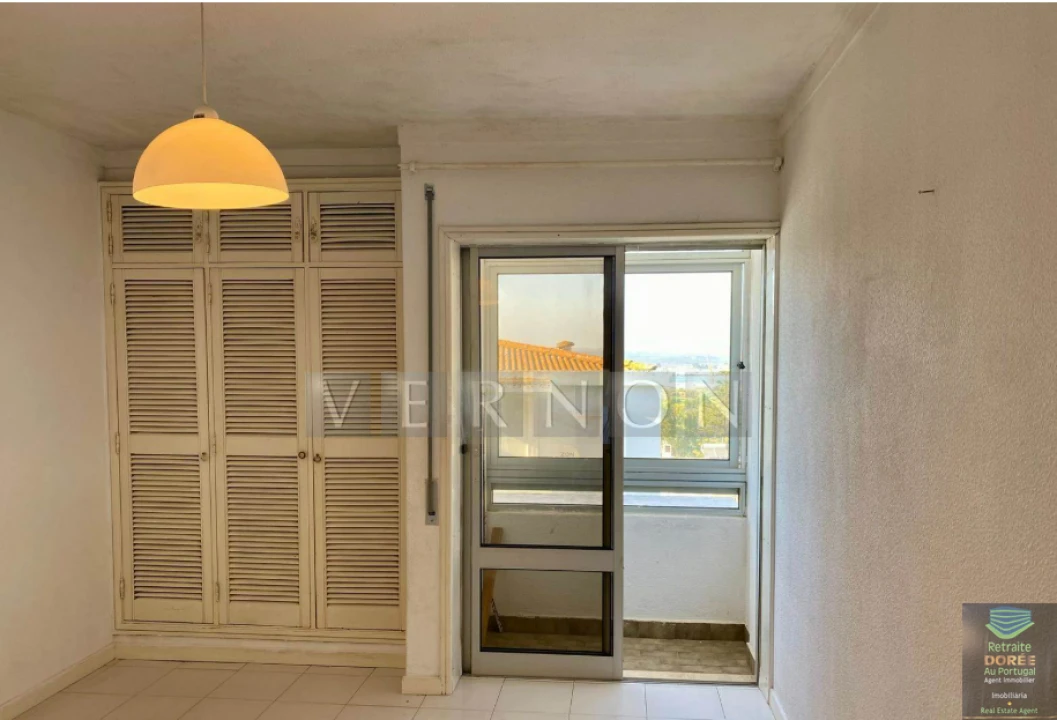 Apartamento T2 para Venda em Portimão Foto 14