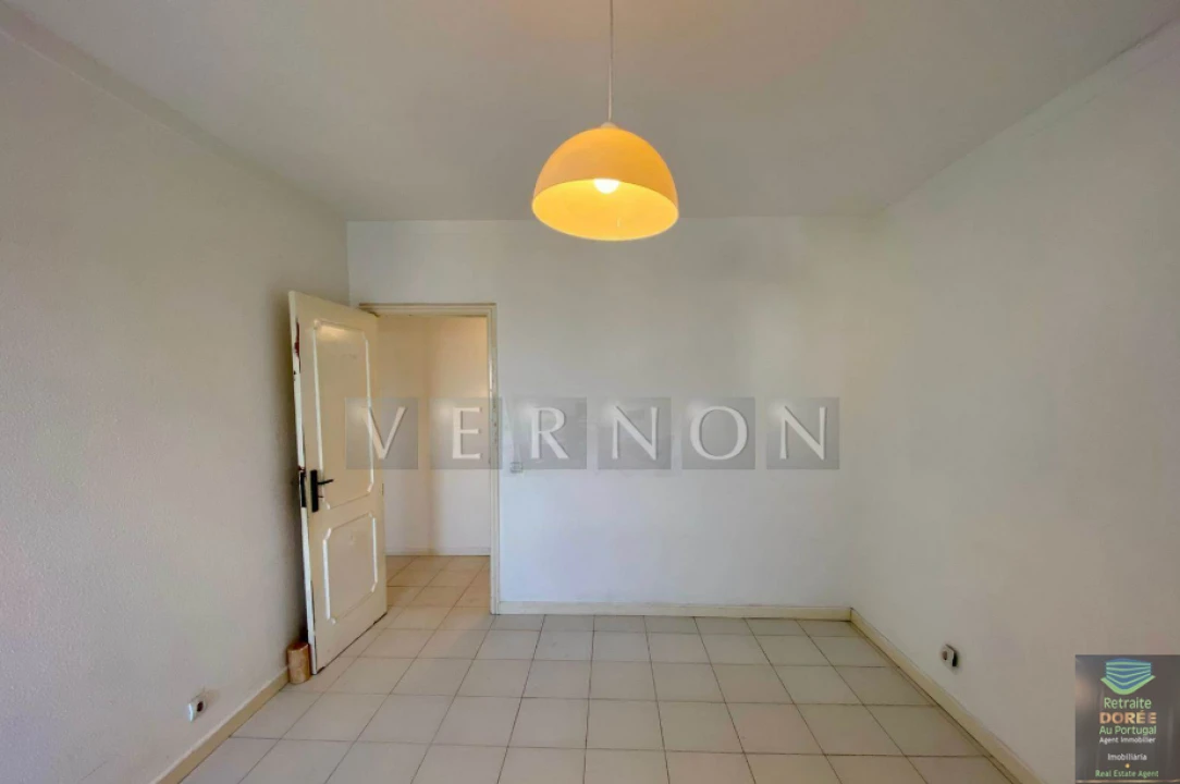 Apartamento T2 para Venda em Portimão Foto 15