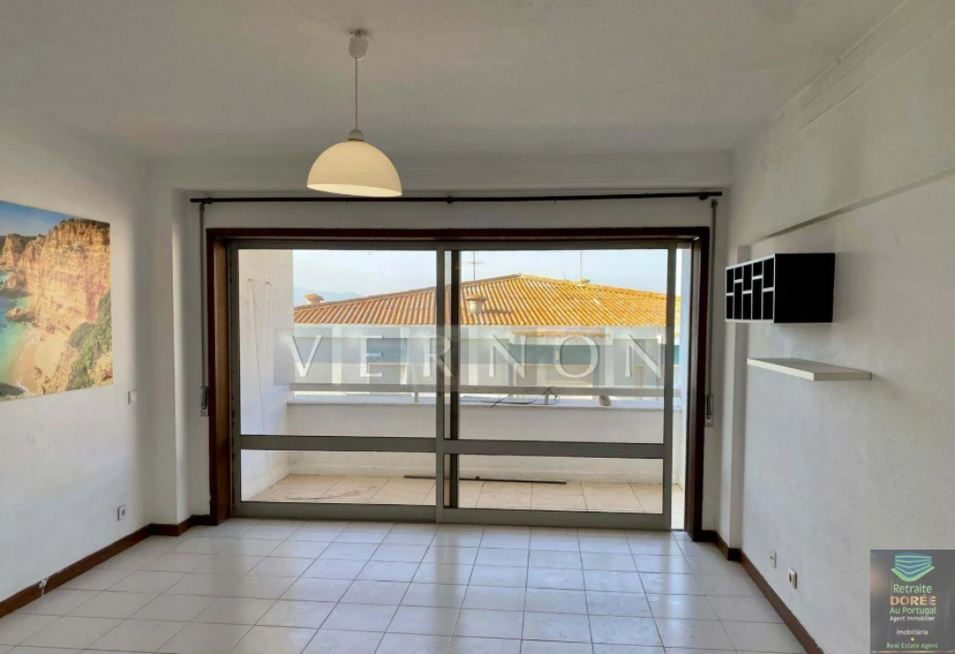 Apartamento T2 para Venda em Portimão Foto 12