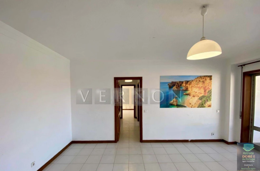 Apartamento T2 para Venda em Portimão Foto 5