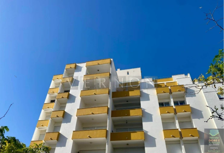 Apartamento T2 para Venda em Portimão Foto 4