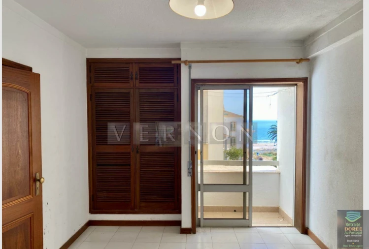Apartamento T2 para Venda em Portimão Foto 7