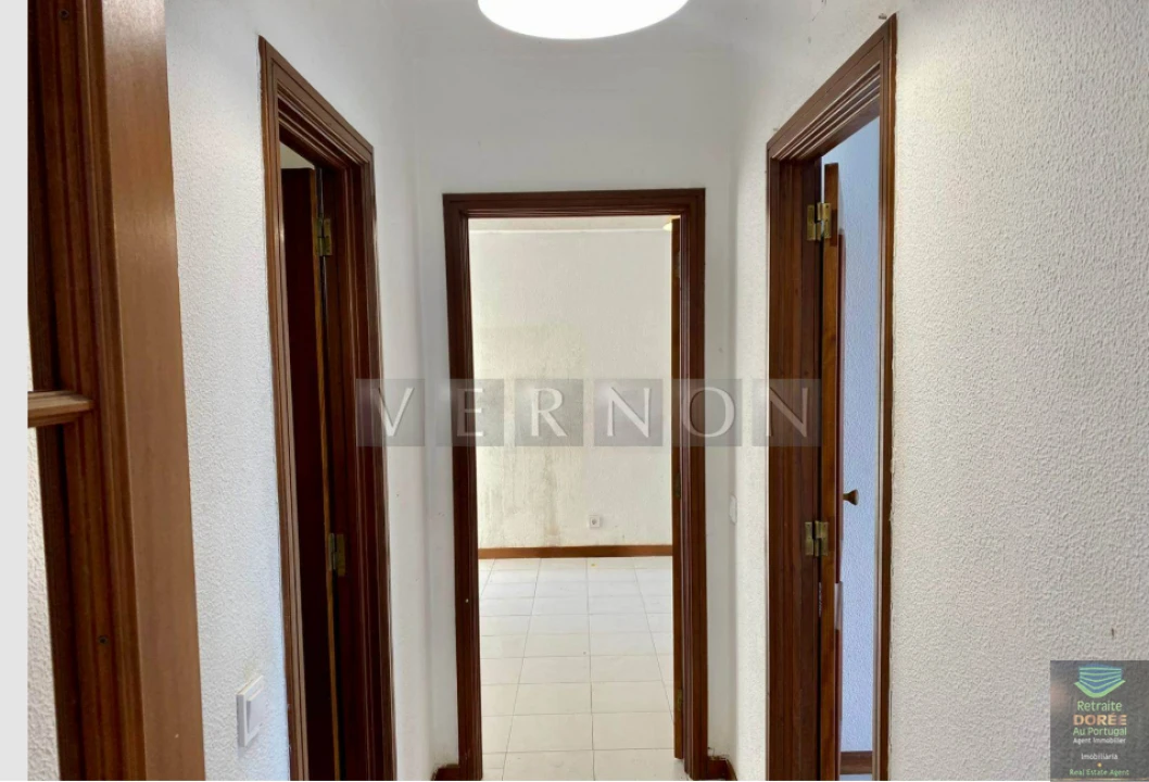 Apartamento T2 para Venda em Portimão Foto 18
