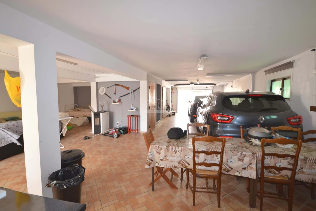 Moradia T4 para Venda em Alte Foto 34