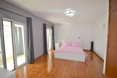 Moradia T4 para Venda em Alte