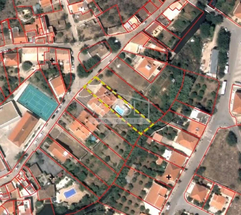 Moradia T4 para Venda em Alte Foto 42