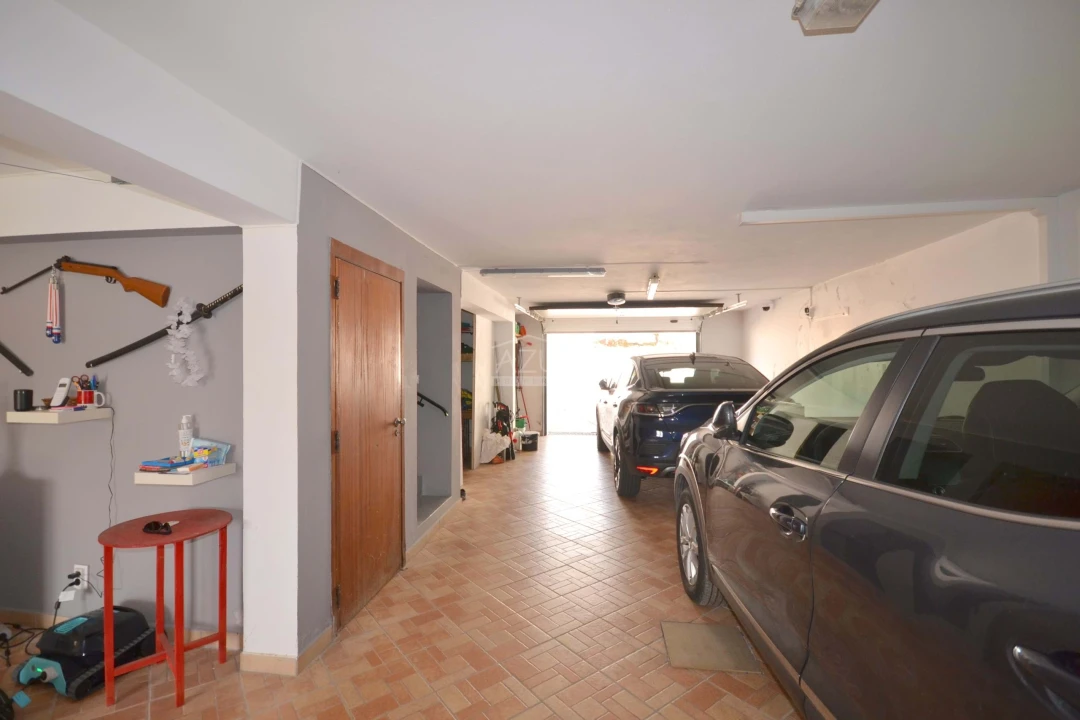 Moradia T4 para Venda em Alte Foto 31