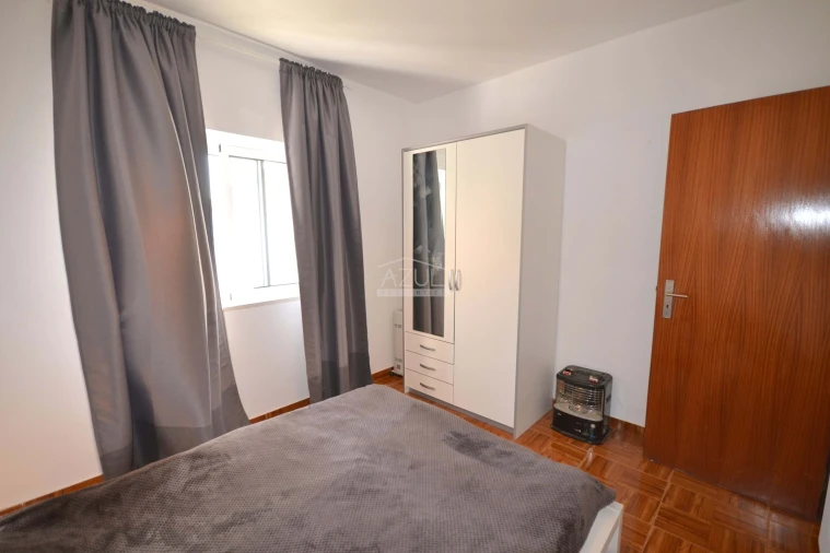 Moradia T4 para Venda em Alte Foto 17