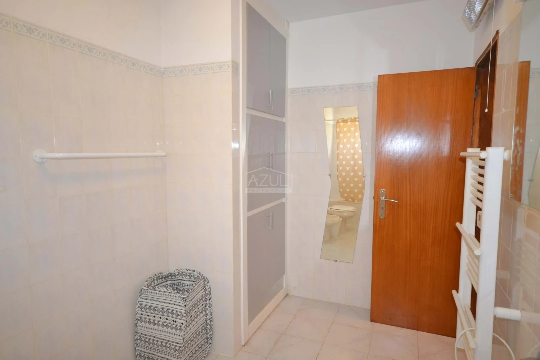 Moradia T4 para Venda em Alte Foto 28