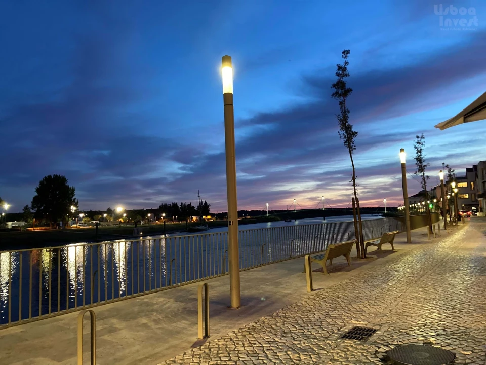 Apartamento T1 para Venda em Santa Maria do Castelo e Santiago e Santa Susana Foto 2