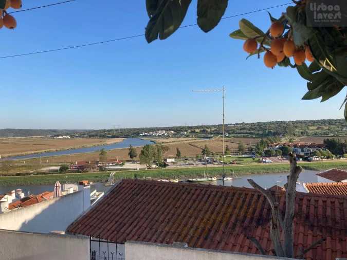 Apartamento T1 para Venda em Santa Maria do Castelo e Santiago e Santa Susana Foto 4