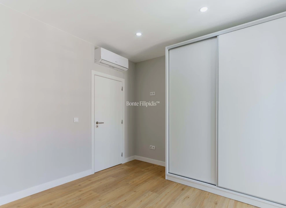 Apartamento T1 para Venda em Santo António Foto 14