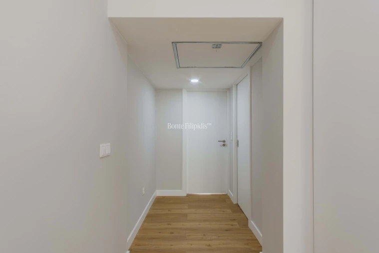 Apartamento T1 para Venda em Santo António Foto 6