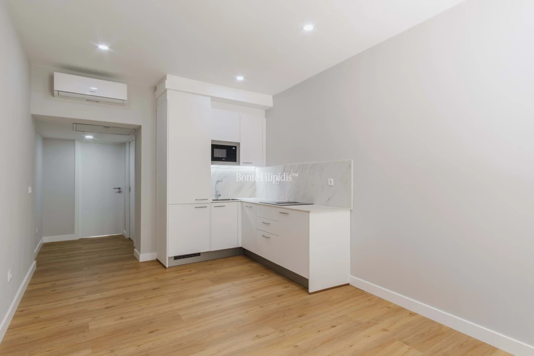 Apartamento T1 para Venda em Santo António Foto 2
