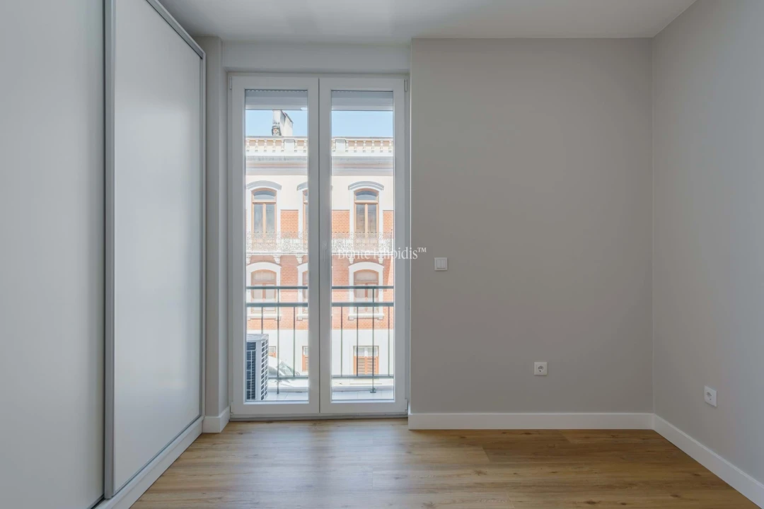 Apartamento T1 para Venda em Santo António Foto 11