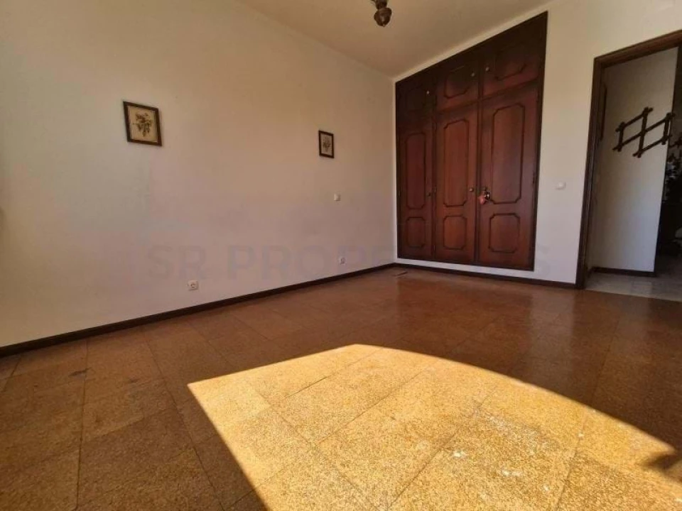 Moradia T5 para Venda em Loule (São Sebastião) Foto 40