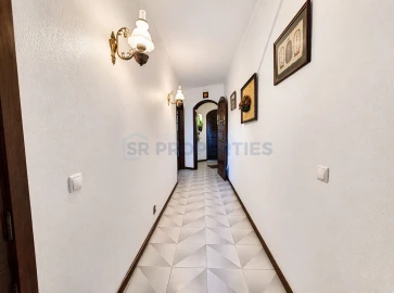 Moradia T5 para Venda em Loule (São Sebastião)
