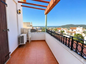Moradia T5 para Venda em Loule (São Sebastião)
