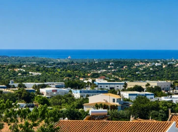 Moradia T5 para Venda em Loule (São Sebastião)
