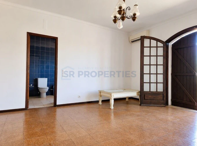 Moradia T5 para Venda em Loule (São Sebastião) Foto 17