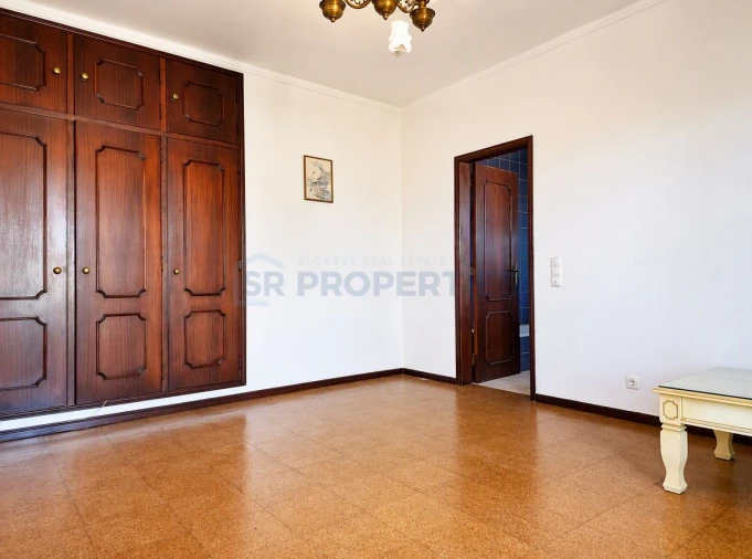 Moradia T5 para Venda em Loule (São Sebastião) Foto 2