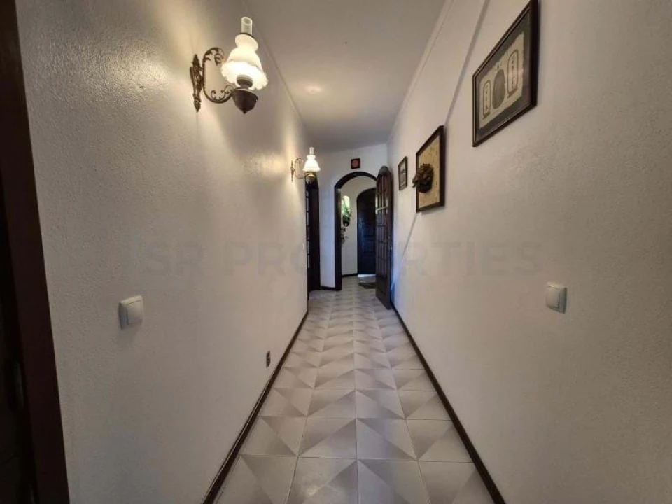 Moradia T5 para Venda em Loule (São Sebastião) Foto 60