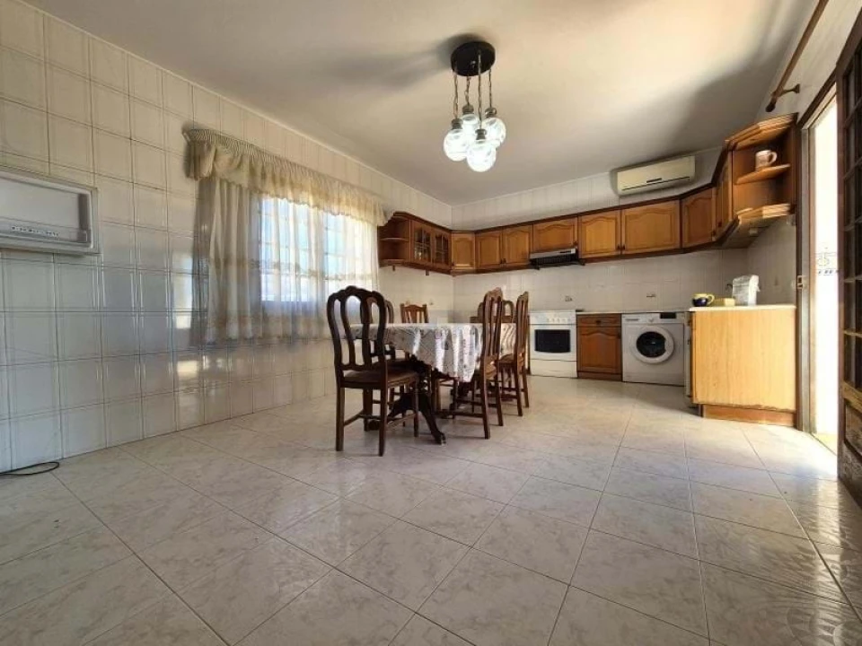Moradia T5 para Venda em Loule (São Sebastião) Foto 43