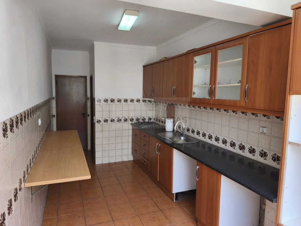 Apartamento T2 para Venda em Portimão Foto 12