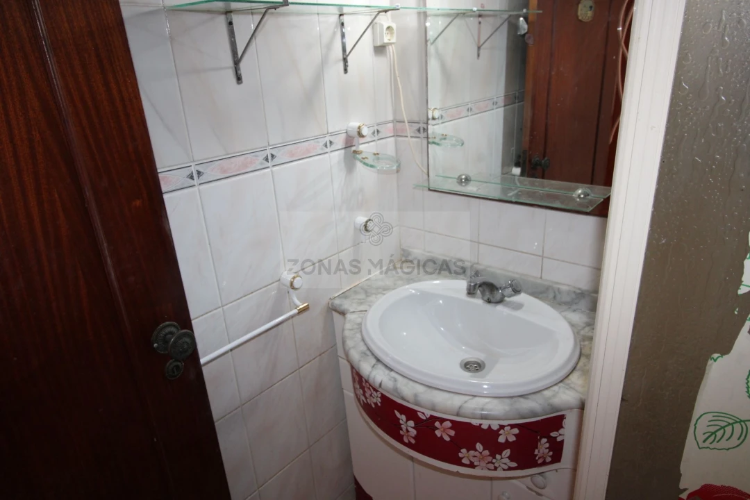 Apartamento T2 para Venda em Portimão Foto 10