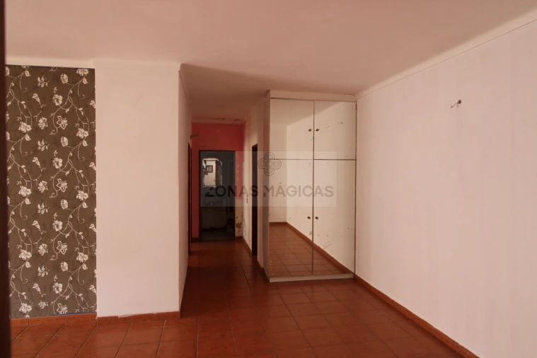Apartamento T2 para Venda em Portimão Foto 8