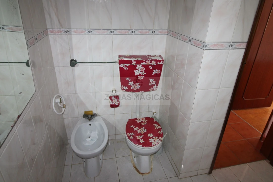 Apartamento T2 para Venda em Portimão Foto 9