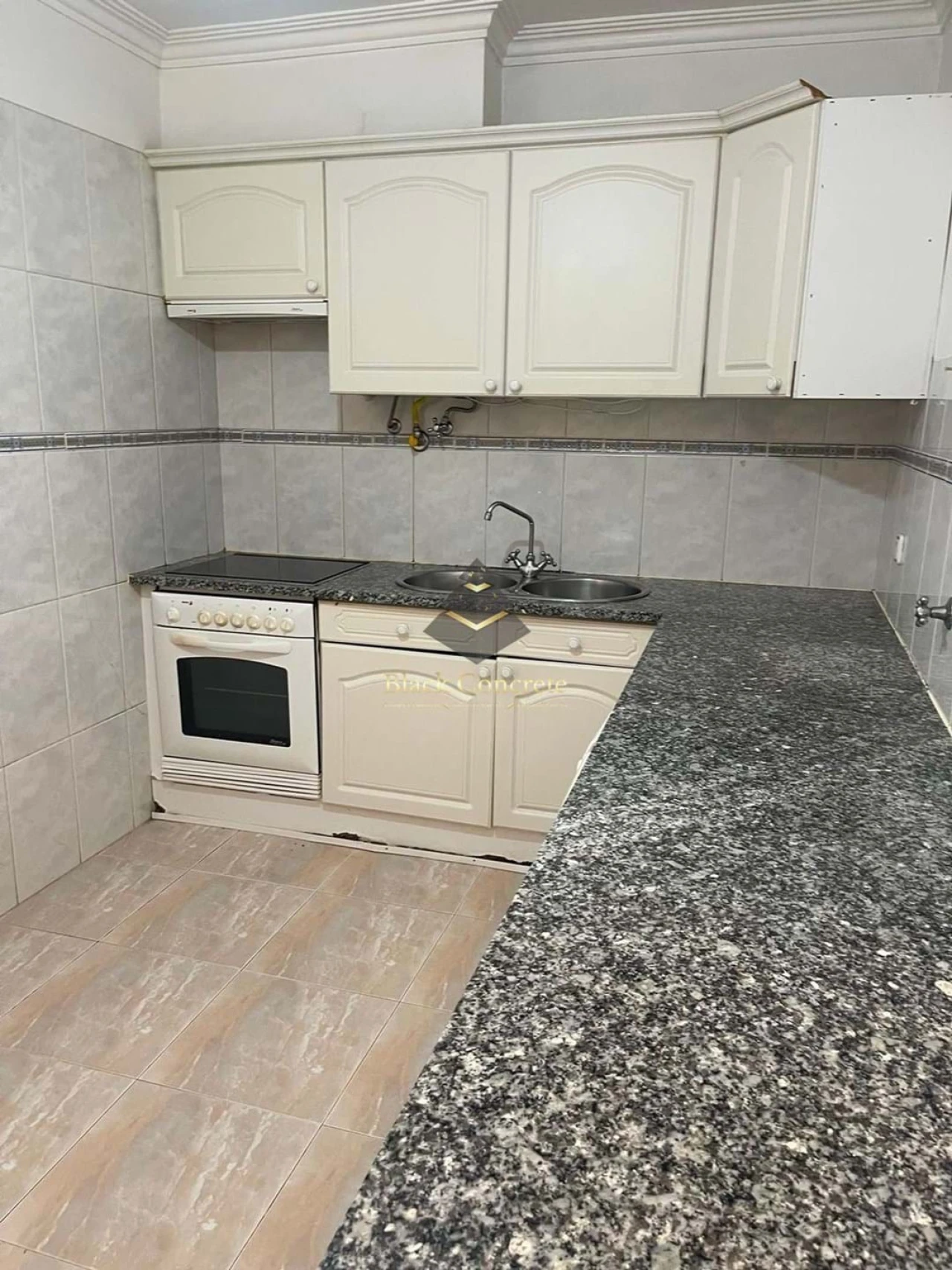 Apartamento T2 para Venda em Algueirão-Mem Martins Foto 17