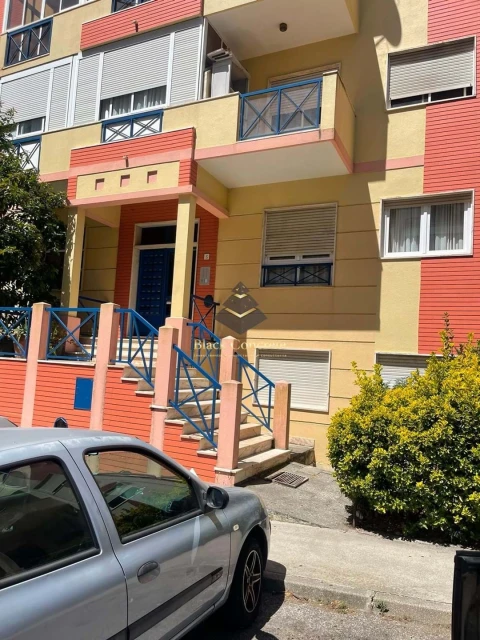 Apartamento T2 para Venda em Algueirão-Mem Martins