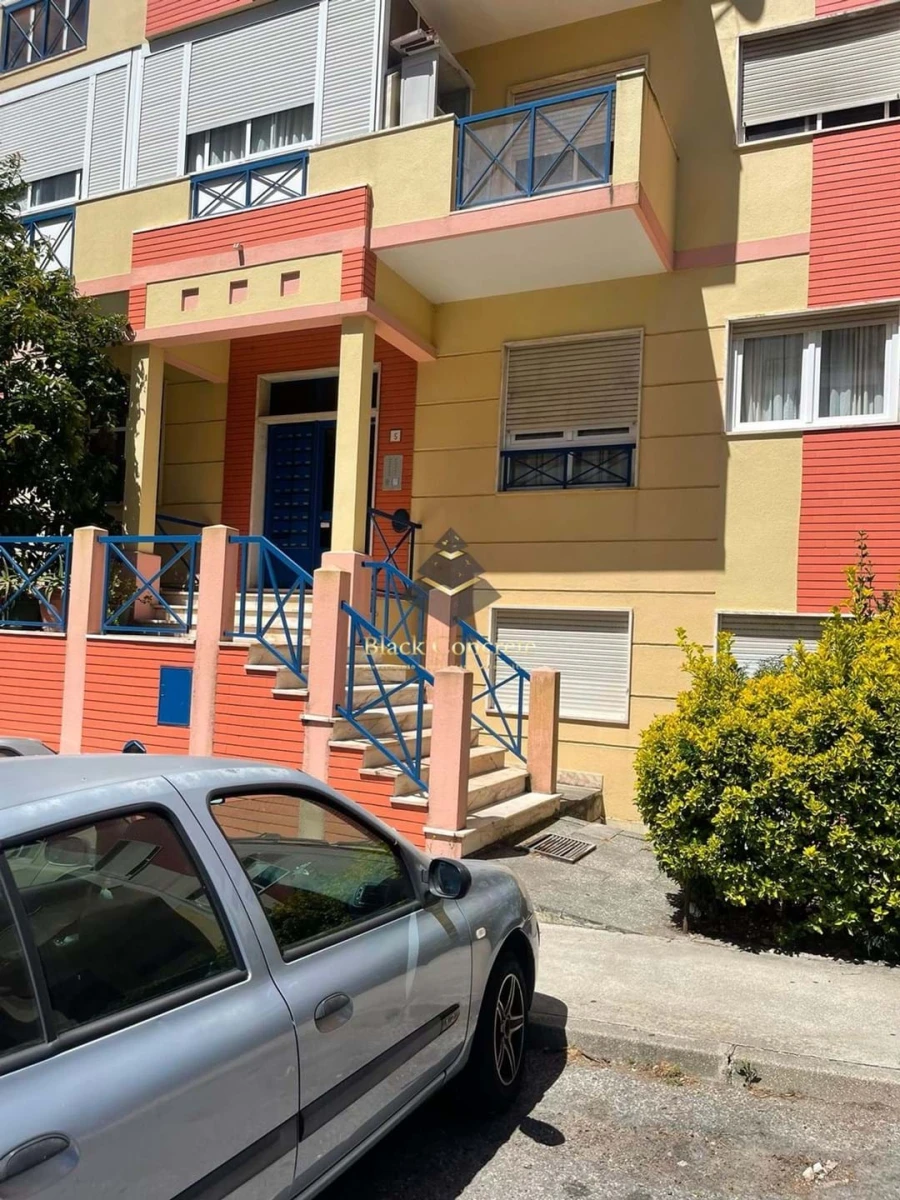 Apartamento T2 para Venda em Algueirão-Mem Martins Foto 28