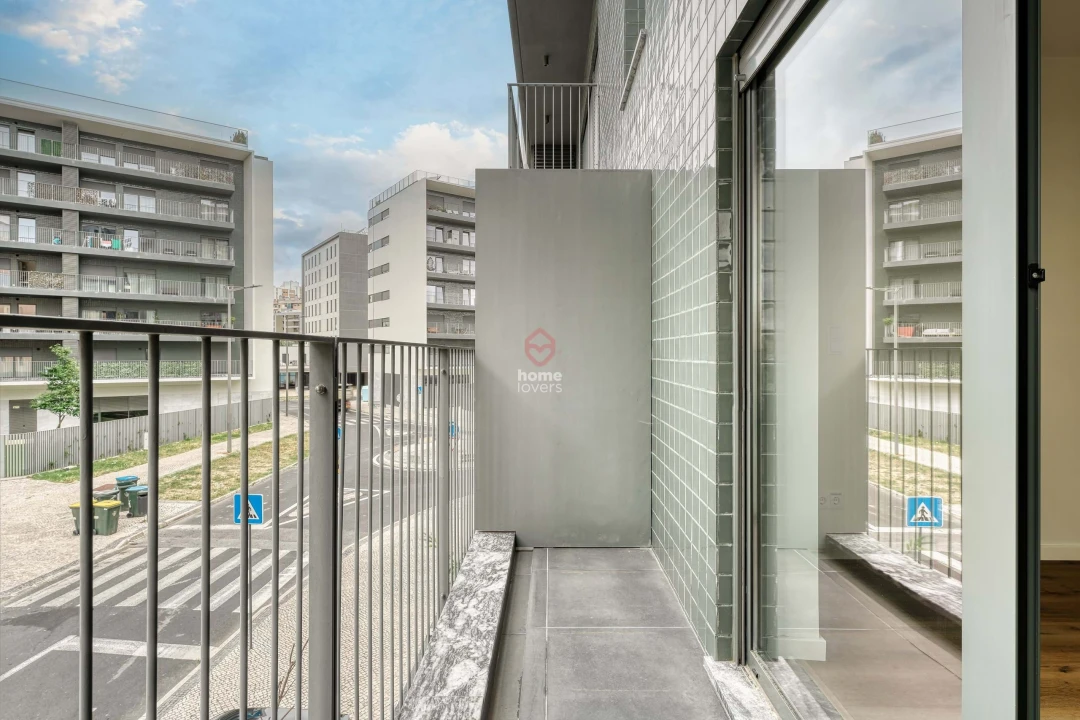 Apartamento T1 para Venda em Lumiar Foto 3