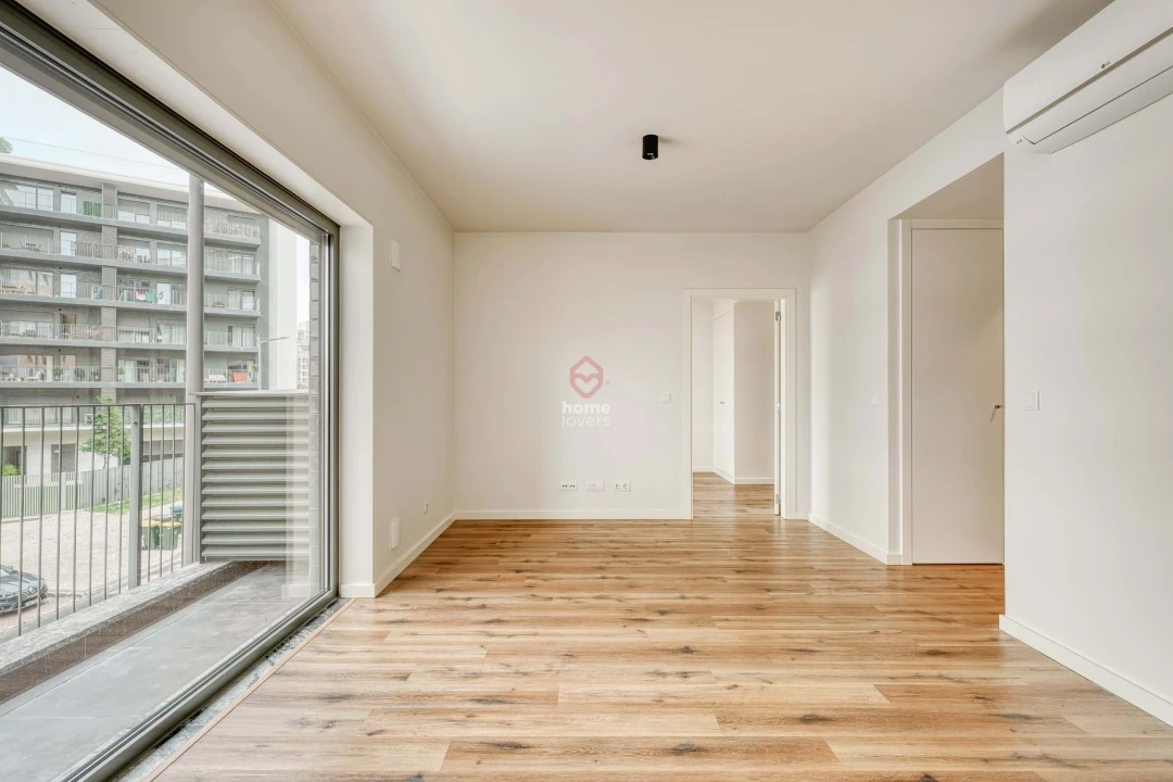 Apartamento T1 para Venda em Lumiar Foto 1