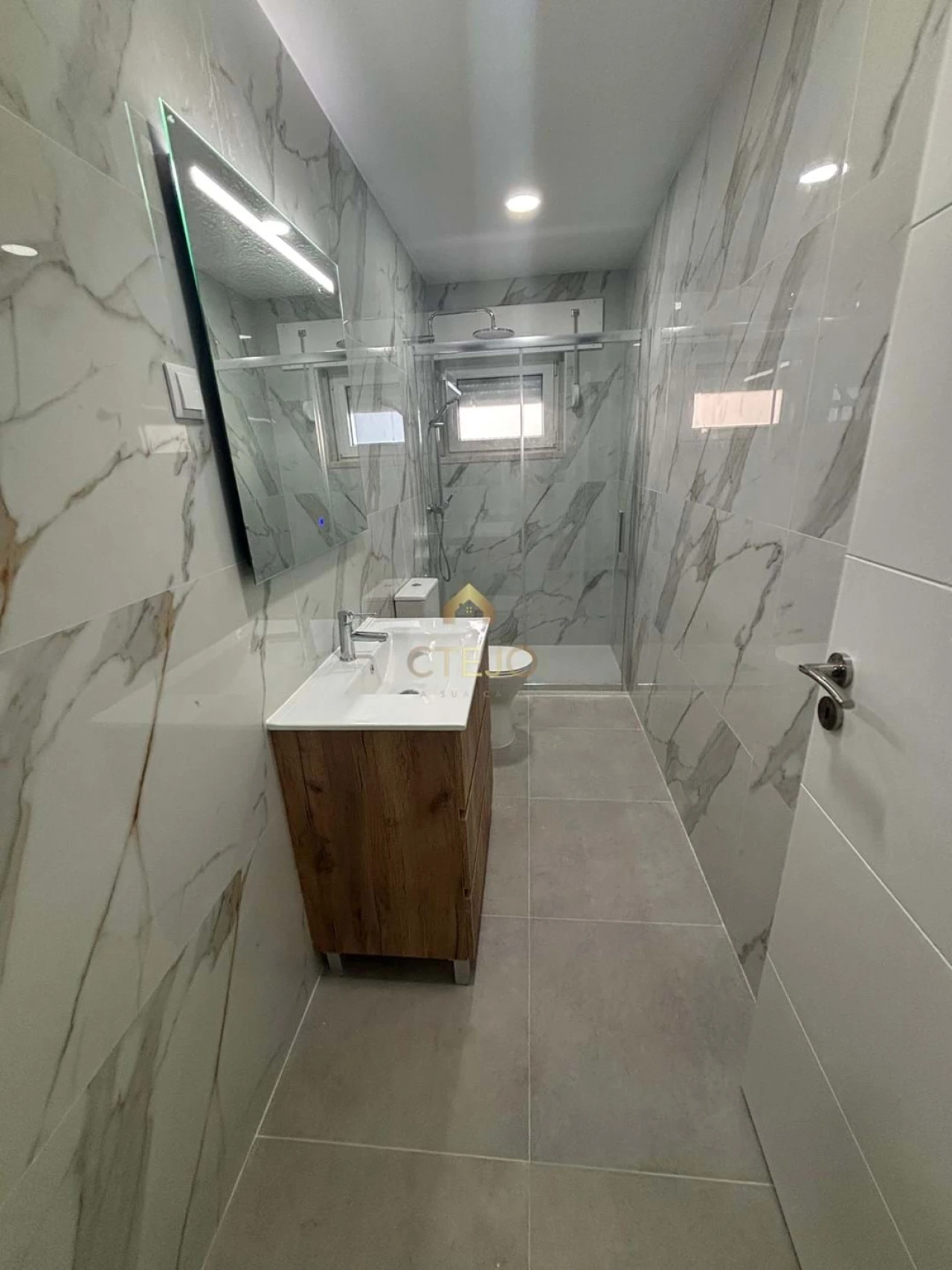 Apartamento T3 para Venda em Santa Iria de Azoia, São João da Talha e Bobadela Foto 15