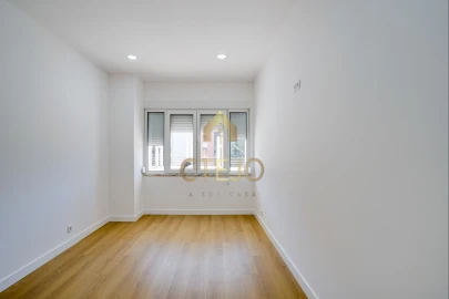 Apartamento T3 para Venda em Santa Iria de Azoia, São João da Talha e Bobadela