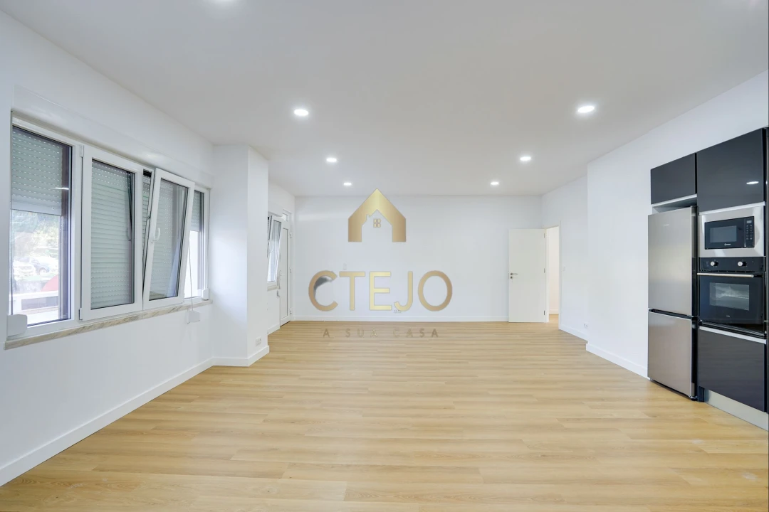 Apartamento T3 para Venda em Santa Iria de Azoia, São João da Talha e Bobadela Foto 6