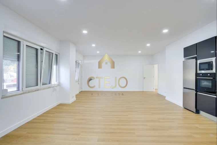 Apartamento T3 para Venda em Santa Iria de Azoia, São João da Talha e Bobadela Foto 6